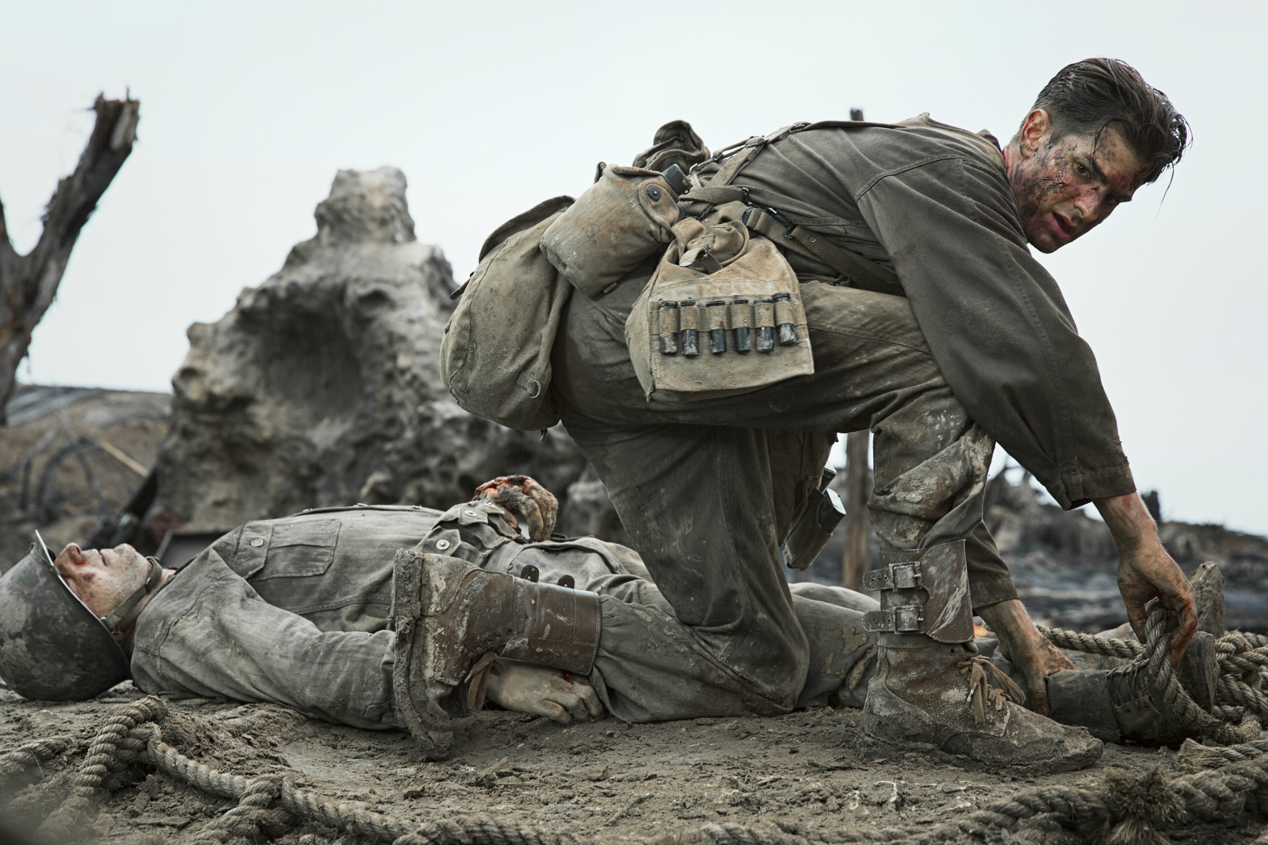 hacksaw-ridge-2016-andrew-garfield
